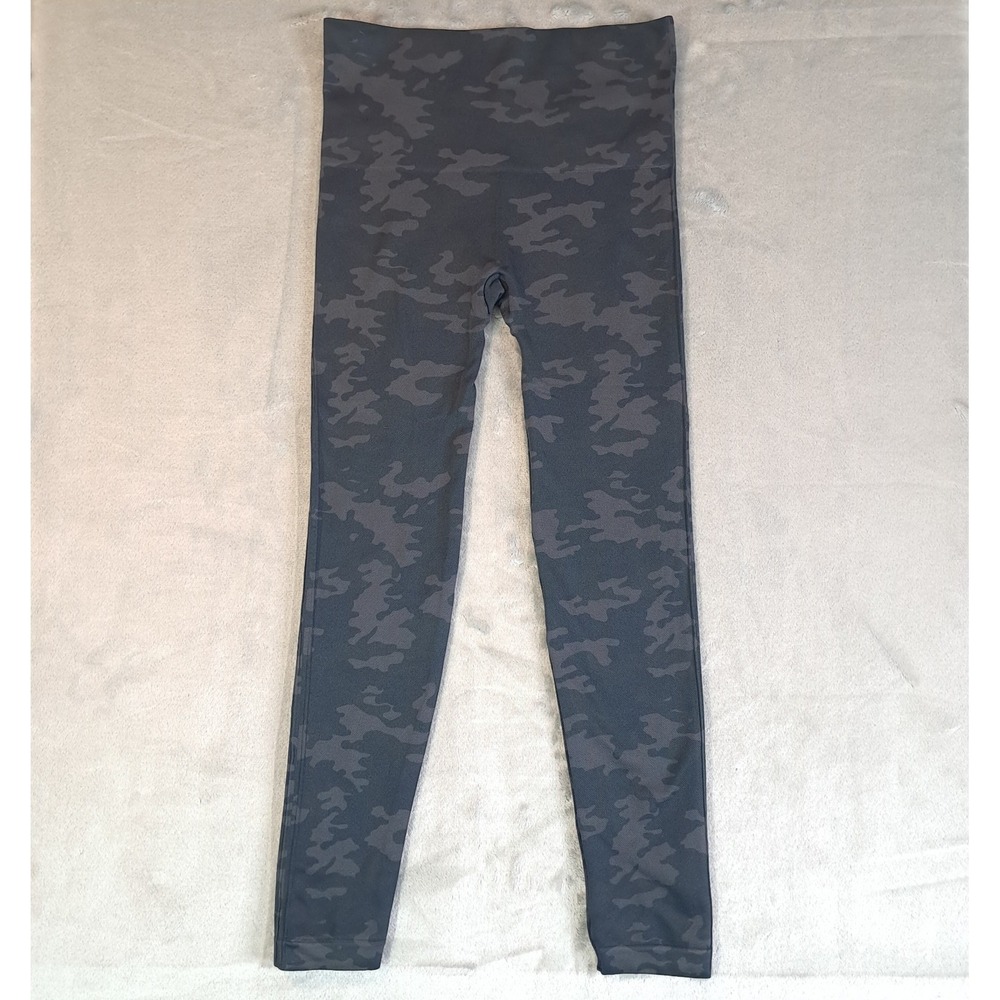 Spanx Look at Me Now Seamless Leggings Black Camo Size L Large Shaping FL3515